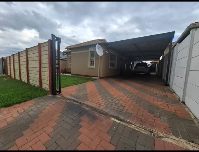 3 BEDROOM HOUSE FOR SALE IN ALBERTSDAL